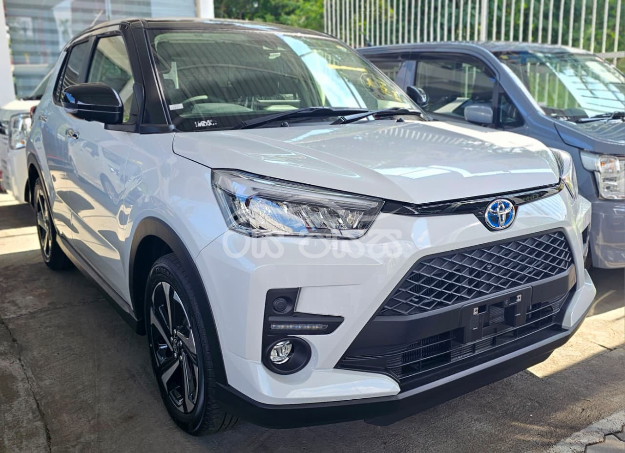 Toyota Raize Z for sale in Nittambuwa