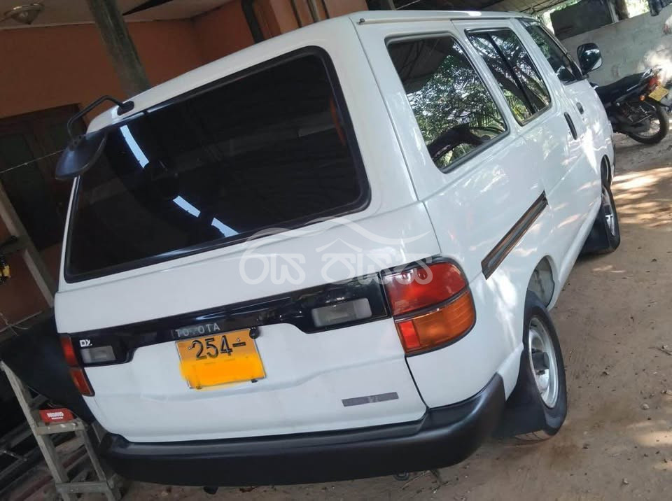 Toyota Town ACE