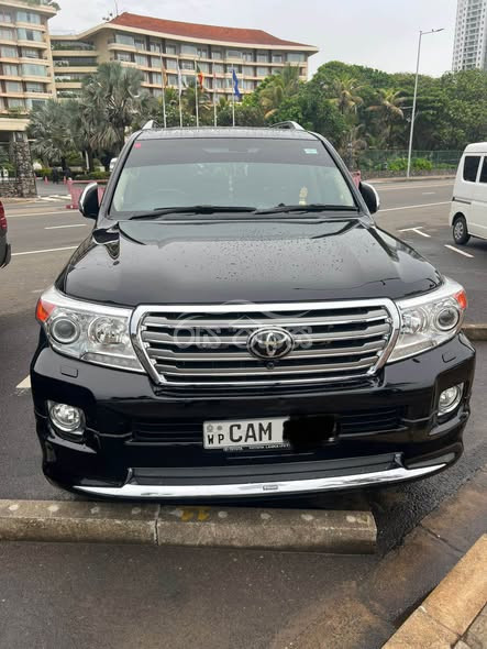 Toyota Land Cruiser v8 for sale in Biyagama
