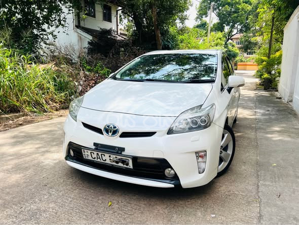 Toyota PRIUS G TOURING SELECTION for sale in Matara