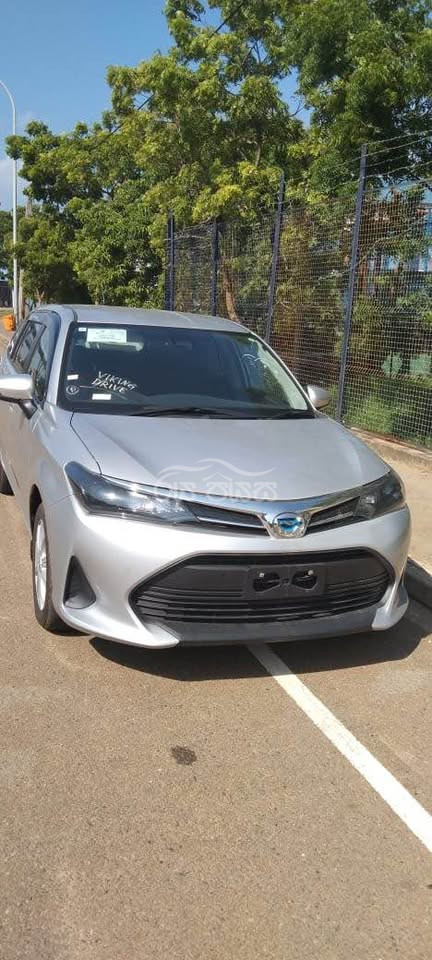 Toyota COROLLA FIELDER HYBRID for sale in Galle