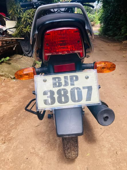 Bajaj CT 100