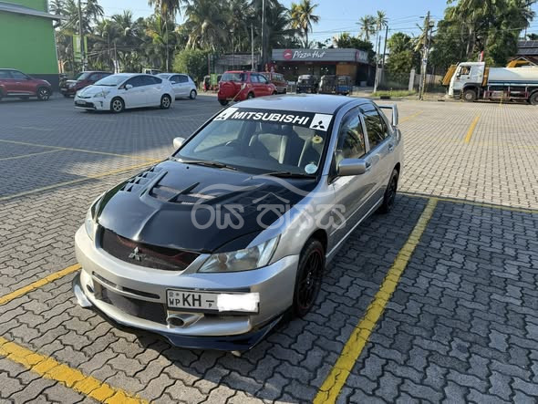 Mitsubishi Lancer CS 1 GLX