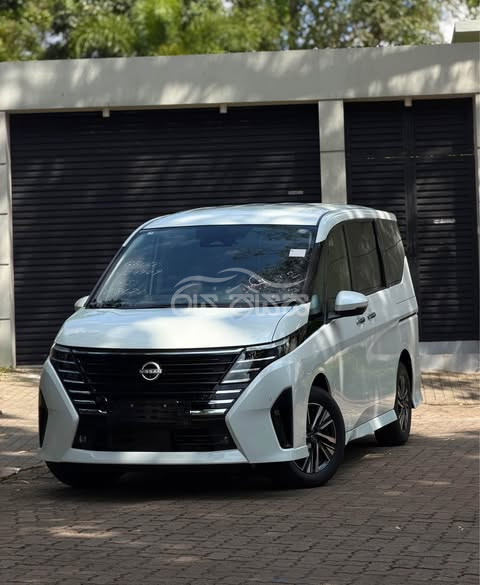 Nissan Serena Highway Star