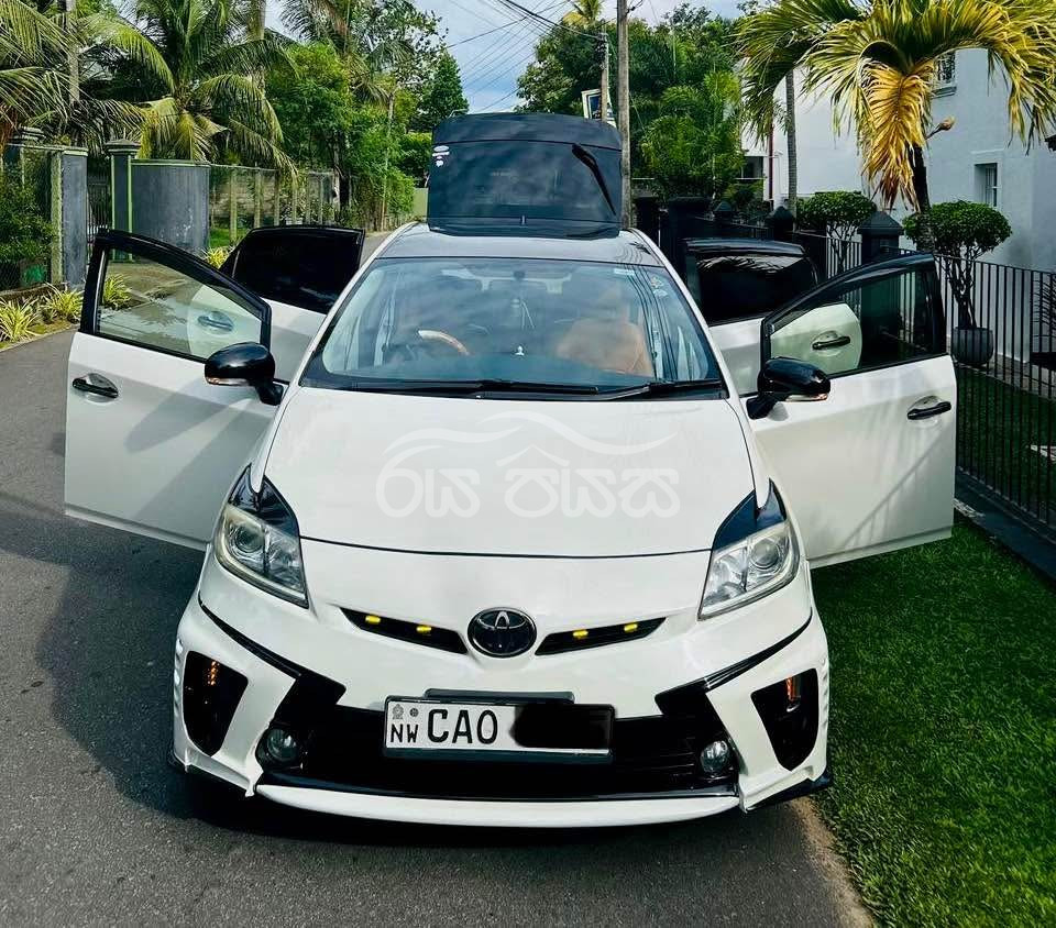 Toyota PRIUS W30 for sale in Kurunegala