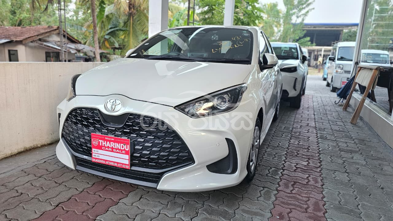 Toyota Yaris X for sale in Kalagedihena
