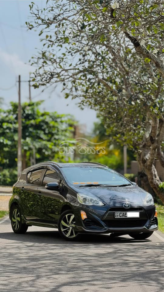 Toyota Aqua X Urban