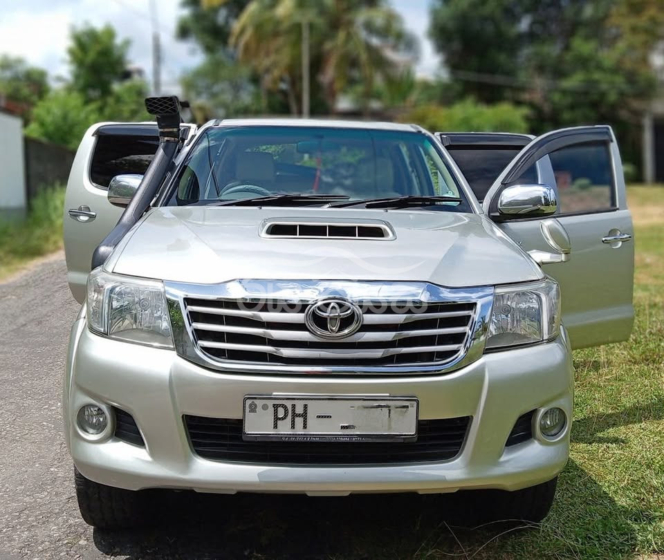 Toyota Hilux Vigo for sale in Colombo