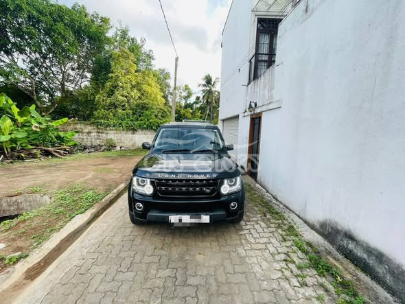 Land Rover Discovery for sale in Colombo